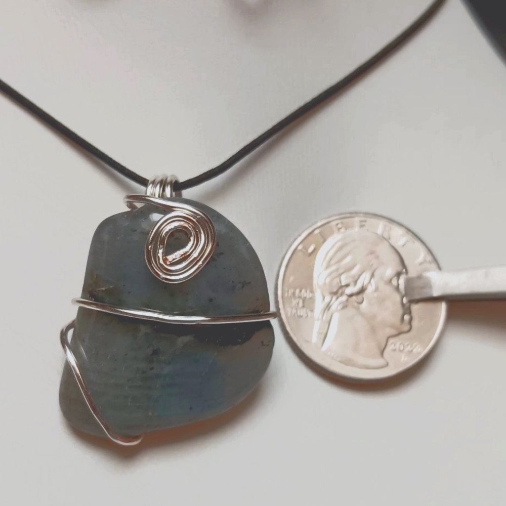 Laboadorite  Stone  Necklace - Picture 2 of 10